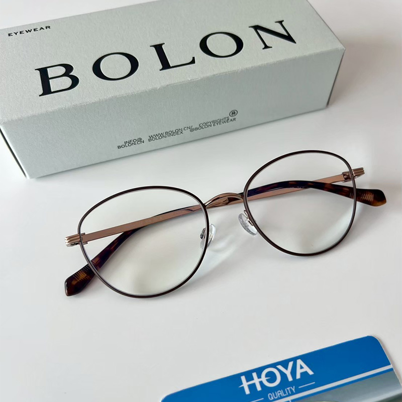 Global-Eye-Pattaya-Dr-Mo-Vision-Eyewear-Eye-Care-219